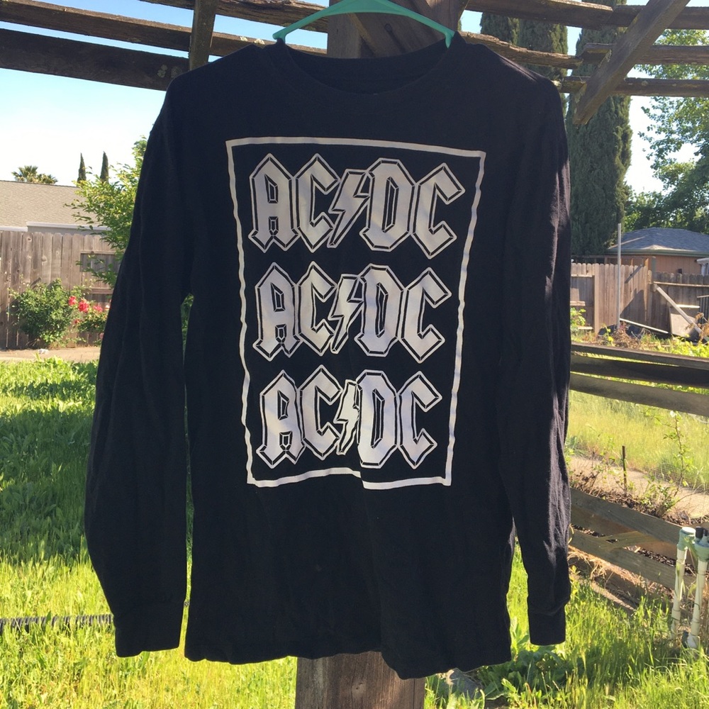 ACDC shirt!